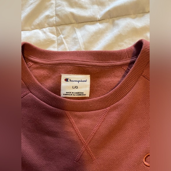 Champion Sweatshirt - Picture 2 of 3